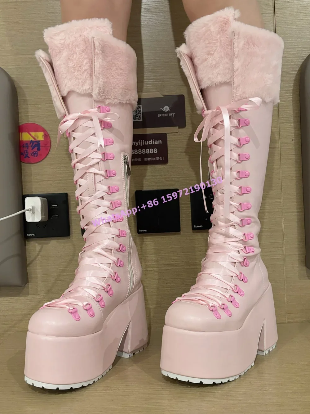 Botas de Piel Rosas con Peluch - Ribbon Tie Heel reseña y precio
